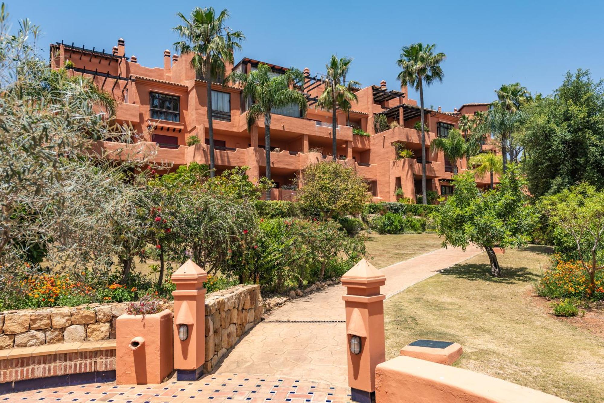 Penthouse El Soto De Marbella Apartment Ojen Exterior photo